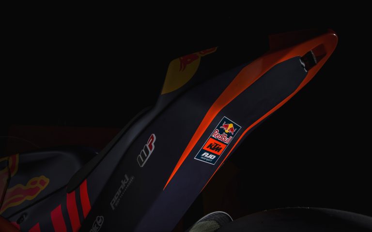 167058red-bull-ktm-ajo-moto2-2017