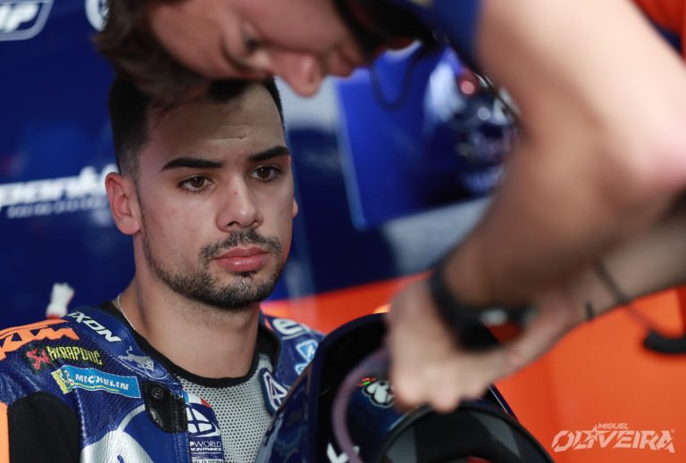 313935miguel-oliveiratech3ktm-rc16motogp-chang-international-circuit-tha2019-10-04026