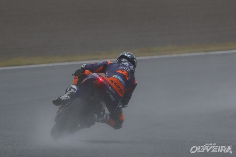 316116miguel-oliveira-tech3ktm-rc16motogp-twin-ring-motegi-jpn2019-10-181021