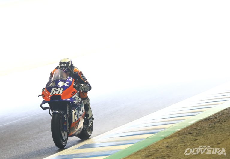 316118miguel-oliveira-tech3ktm-rc16motogp-twin-ring-motegi-jpn2019-10-18104