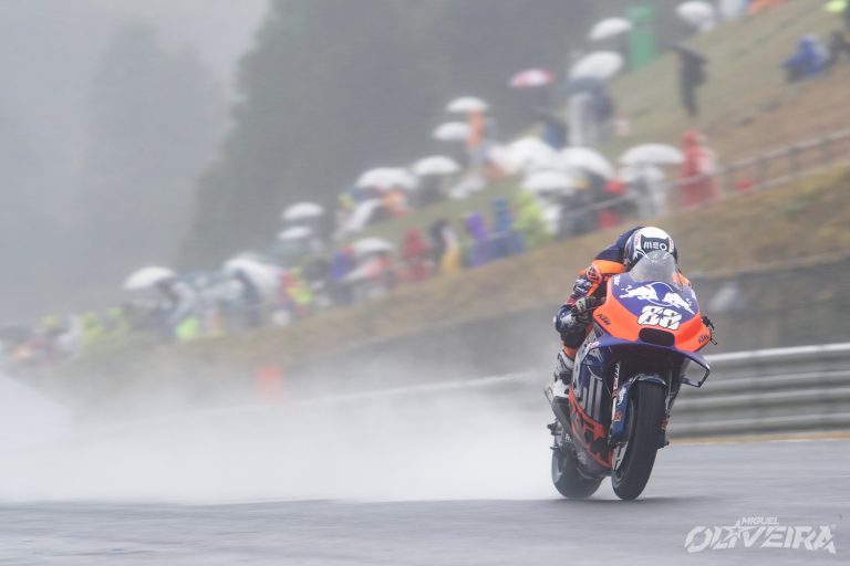316126miguel-oliveira-tech3ktm-rc16motogp-twin-ring-motegi-jpn2019-10-181121