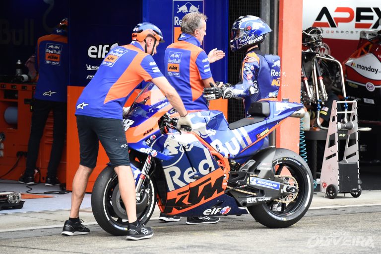 316353miguel-oliveiratech3-ktm-rc16motogp-twin-ring-motegi-jpn2019-10-19204