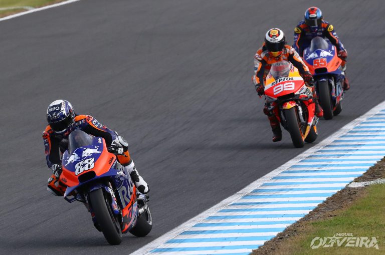 316424miguel-oliveiratech3-rc16motogp-twin-ring-motegi-jpn2019-10-192501