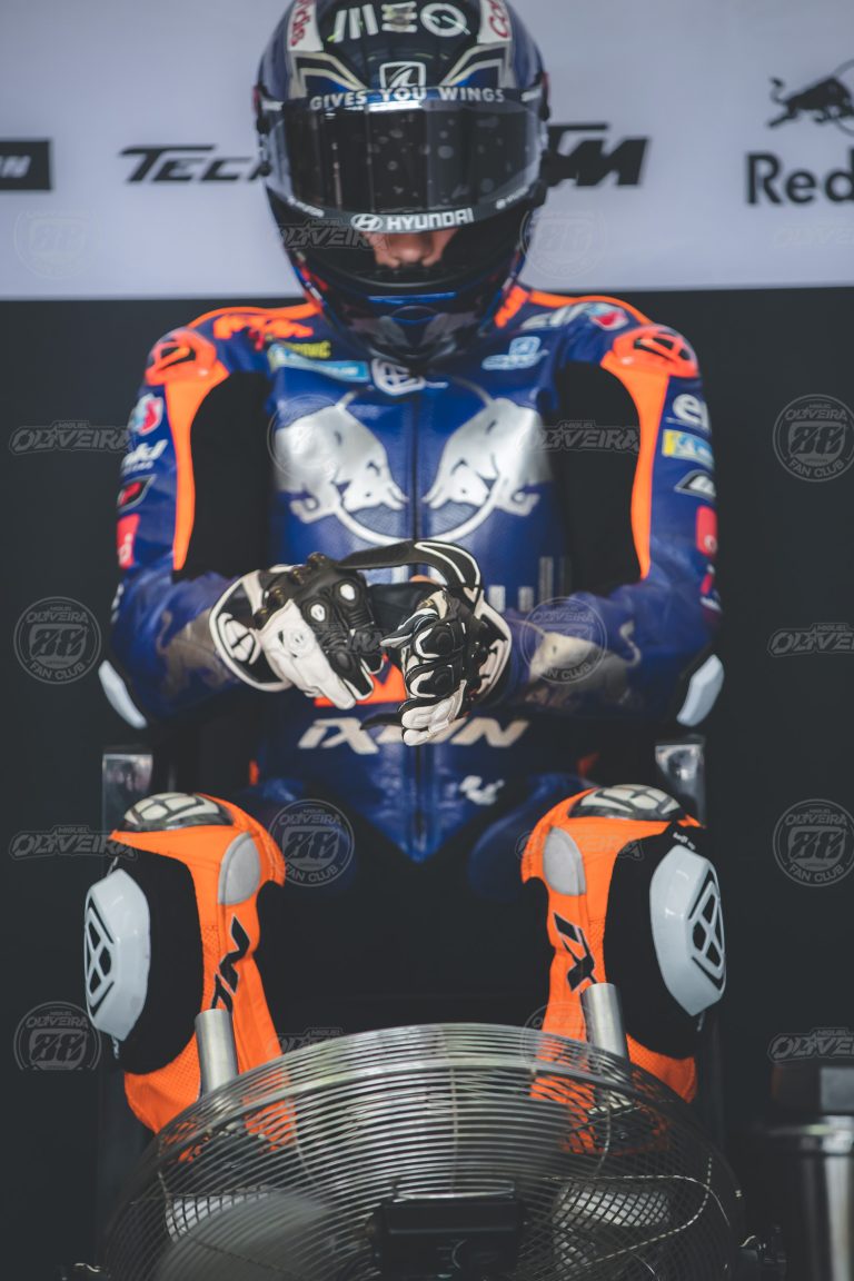 332692miguel-oliveiraktmtech3motogprc16sepang-international-circuit-mys2020-6