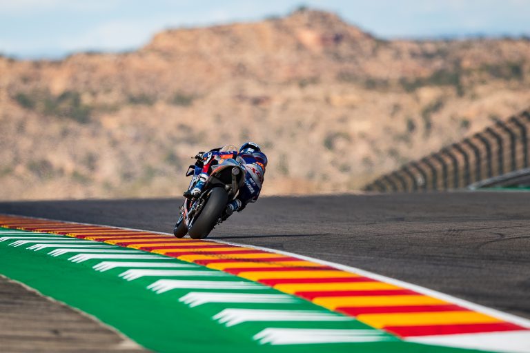 364526miguel-oliveiratech3ktm-rc16motogpmotorland-aragon-esp2020-10-23-17