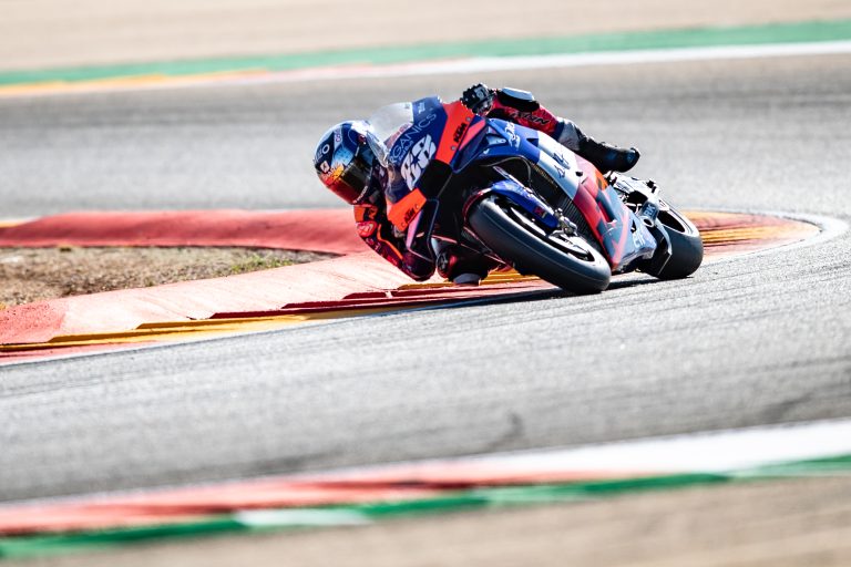 364689miguel-oliveiratech3ktm-rc16motogpmotorland-aragon-esp2020-10-24-10