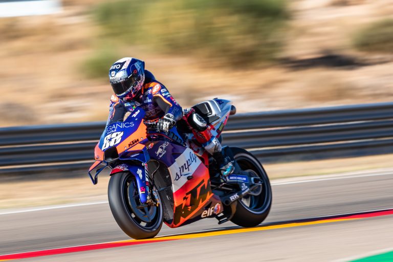 364698miguel-oliveiratech3ktm-rc16motogpmotorland-aragon-esp2020-10-24-3