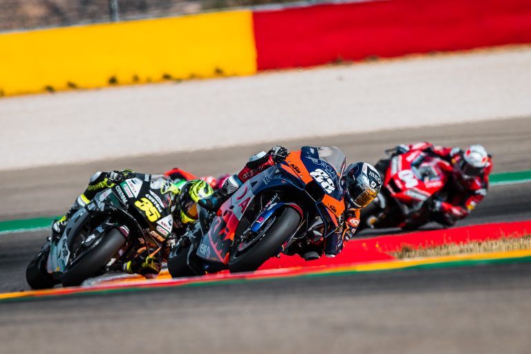 364921miguel-oliveiratech3ktm-rc16motogpmotorland-aragon-esp2020-10-25-15