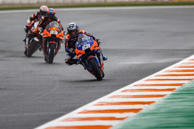 366841miguel-oliveiratech3ktm-rc16motogpcircuit-ricardo-tormo-esp2020-11-06-4