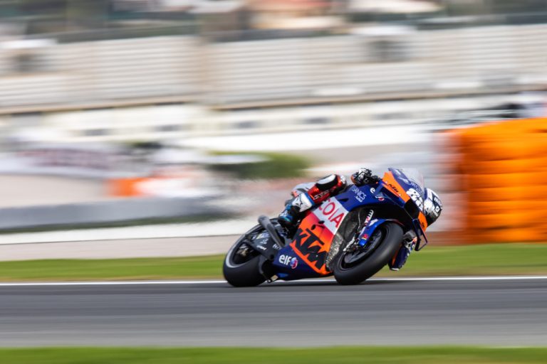 368015miguel-oliveiratech3ktm-rc16motogpcircuit-ricardo-tormo-esp2020-11-13-12