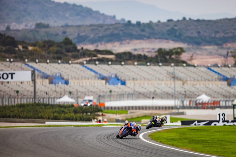 368165miguel-oliveiratech3ktm-rc16motogpcircuit-ricardo-tormo-esp2020-11-14-12