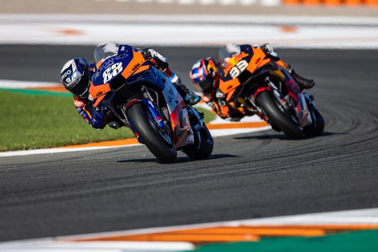 368264miguel-oliveiratech3ktm-rc16motogpcircuit-ricardo-tormo-esp2020-11-15-12