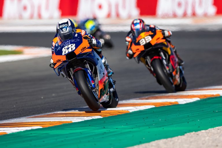 368265miguel-oliveiratech3ktm-rc16motogpcircuit-ricardo-tormo-esp2020-11-15-13