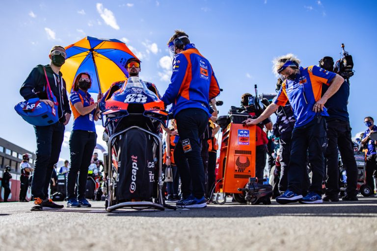 368272miguel-oliveiratech3ktm-rc16motogpcircuit-ricardo-tormo-esp2020-11-15-4