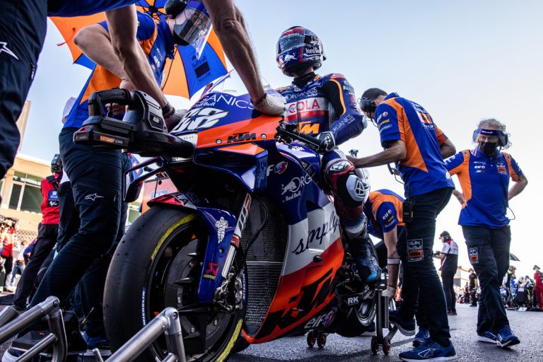 368799miguel-oliveiratech3ktm-rc16motogpalgarve-international-circuit-prt2020-11-22-1