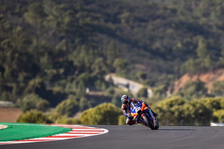 368806miguel-oliveiratech3ktm-rc16motogpalgarve-international-circuit-prt2020-11-22-16