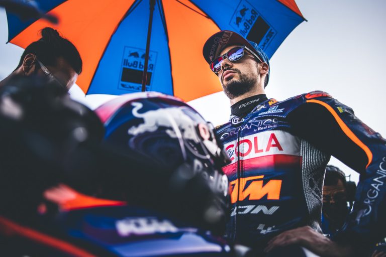 368821miguel-oliveiratech3ktm-rc16motogpalgarve-international-circuit-prt2020-11-22-3