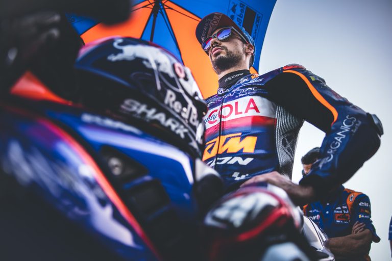 368831miguel-oliveiratech3ktm-rc16motogpalgarve-international-circuit-prt2020-11-22-4