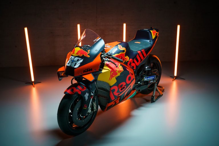 374108miguel-oliveira88rc16red-bull-ktm-factory-racingmotogpteam-presentation2021-1