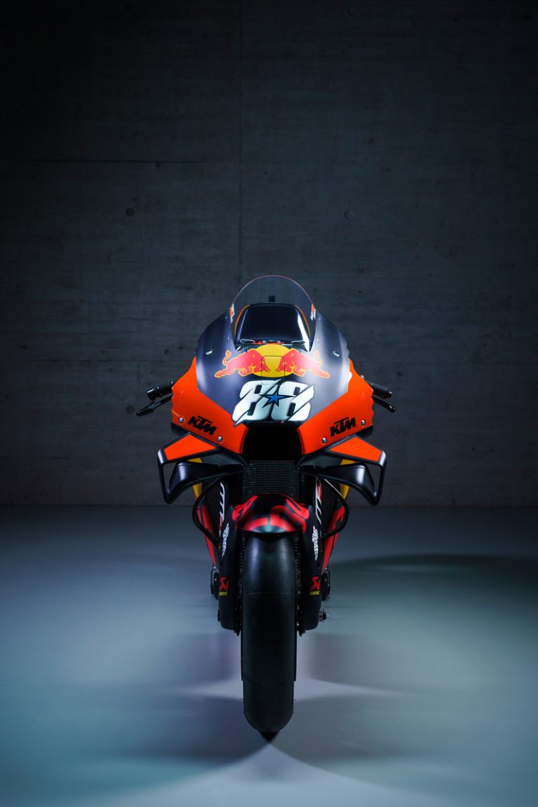 374113miguel-oliveira88rc16red-bull-ktm-factory-racingmotogpteam-presentation2021-14