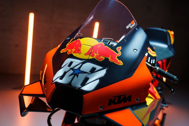 374119miguel-oliveira88rc16red-bull-ktm-factory-racingmotogpteam-presentation2021-2