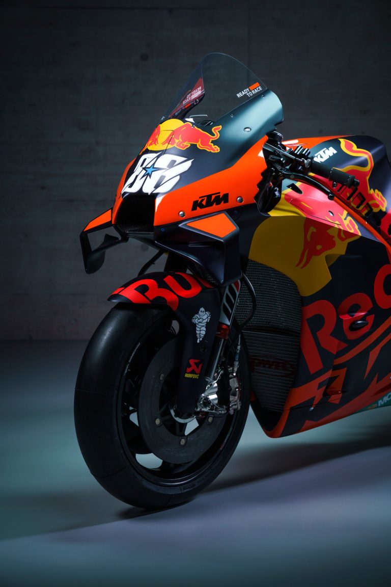374129miguel-oliveira88rc16red-bull-ktm-factory-racingmotogpteam-presentation2021-6