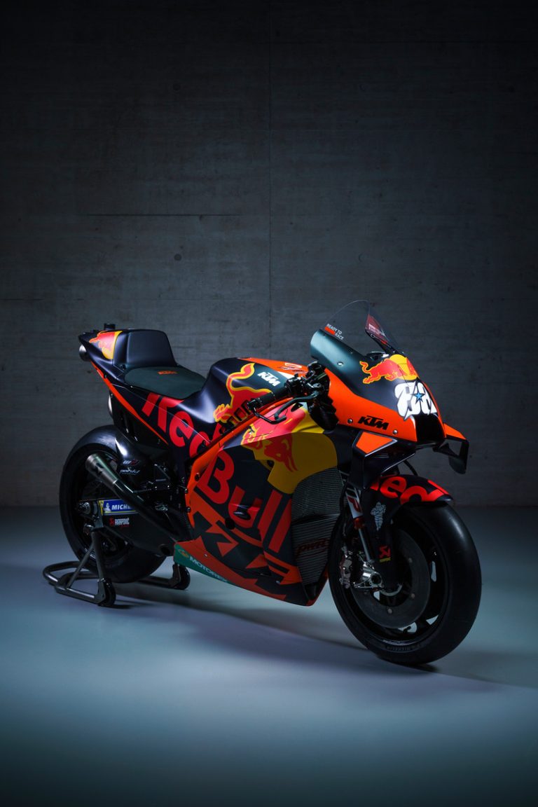 374132miguel-oliveira88rc16red-bull-ktm-factory-racingmotogpteam-presentation2021-9