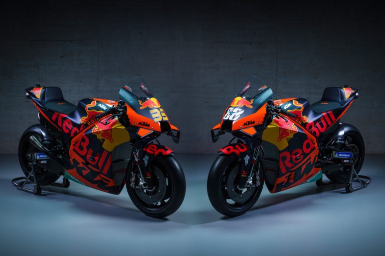 374214ktm-rc16brad-binder33miguel-oliveira88red-bull-ktm-factory-racingmotogpteam-presentation2021