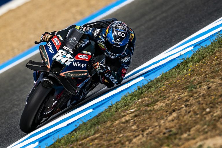 52853138981ee3e353238k-min